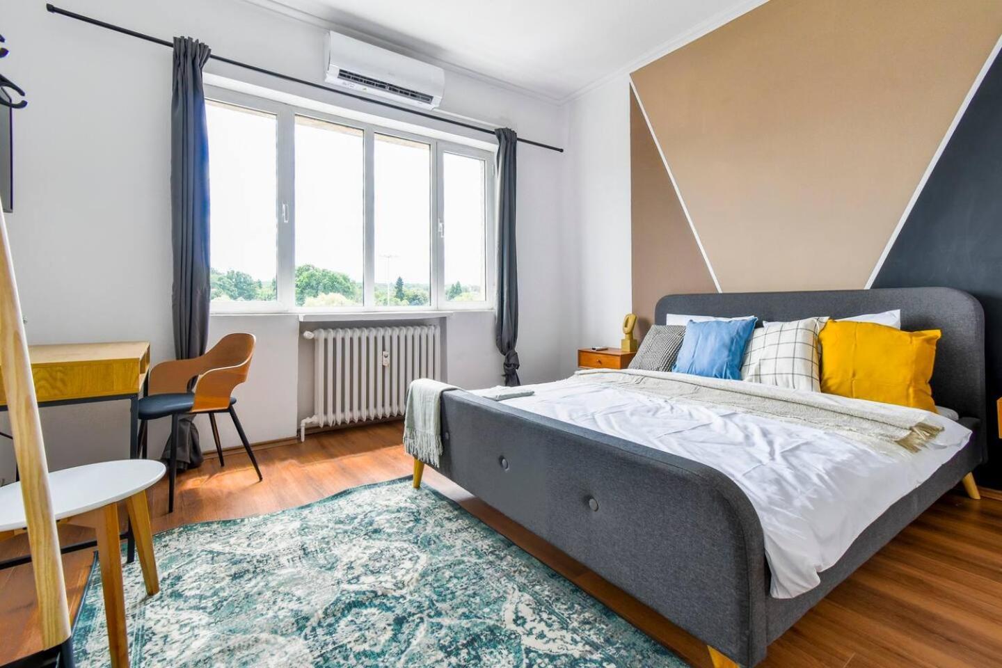 Super Fresh! 3Bdr Apartment In Sofia Center'S Artistic Area Exteriér fotografie