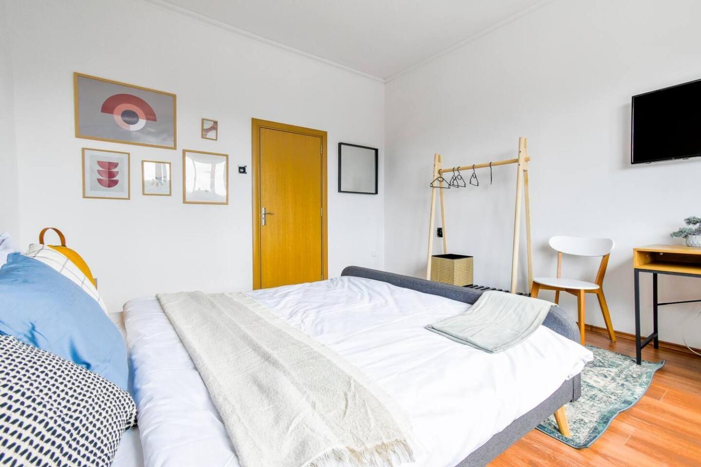 Super Fresh! 3Bdr Apartment In Sofia Center'S Artistic Area Exteriér fotografie